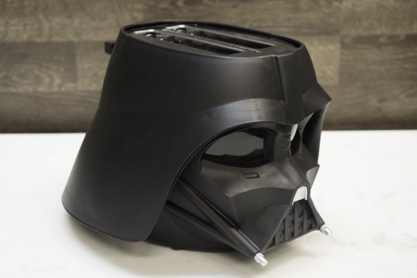 uncanny brands star wars darth vader toaster - can't you just hear the labored, mechanical breathing?