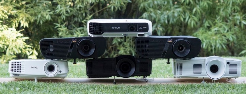viewsonic pjd5155 - here the two viewsonics we tested make up the legs of our pyramid...