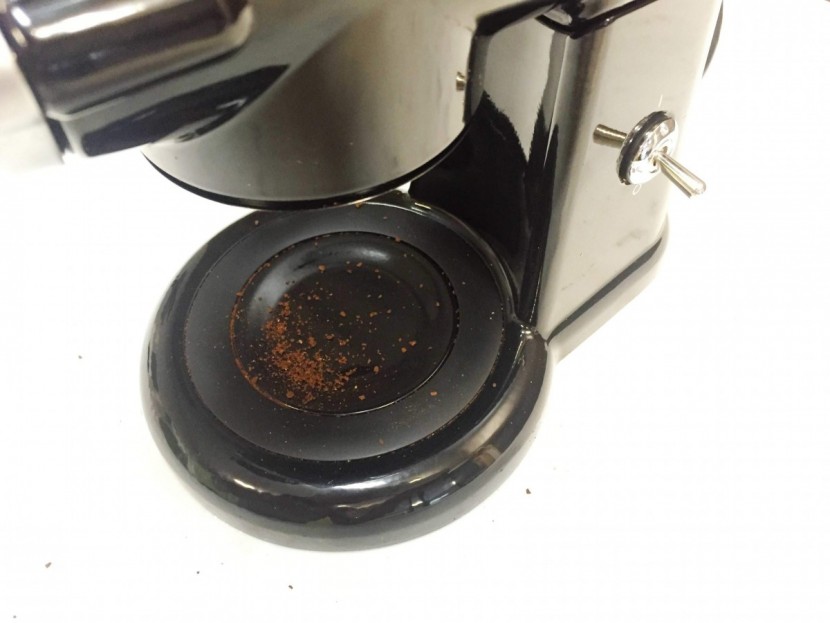 kitchenaid burr - the ground coffee retained around the burrs falls out and causes a...