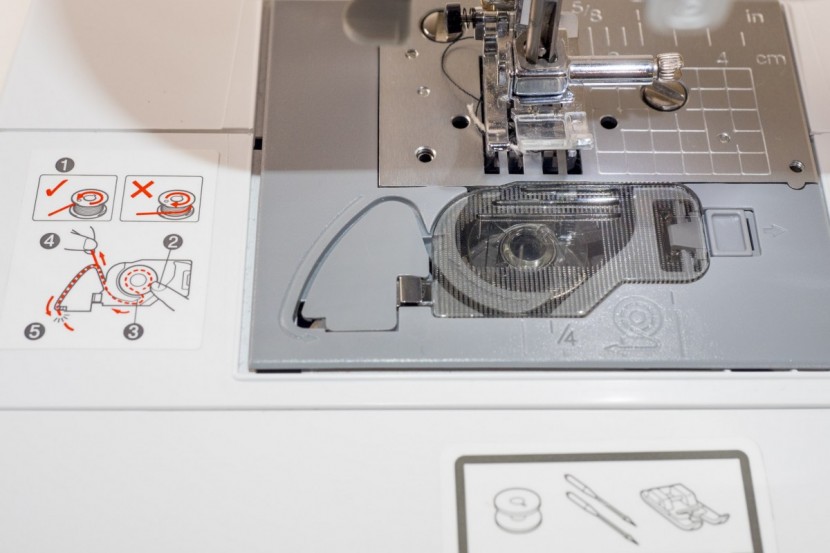 brother xr9500prw - clear directions and a built-in thread cutter made installing the...