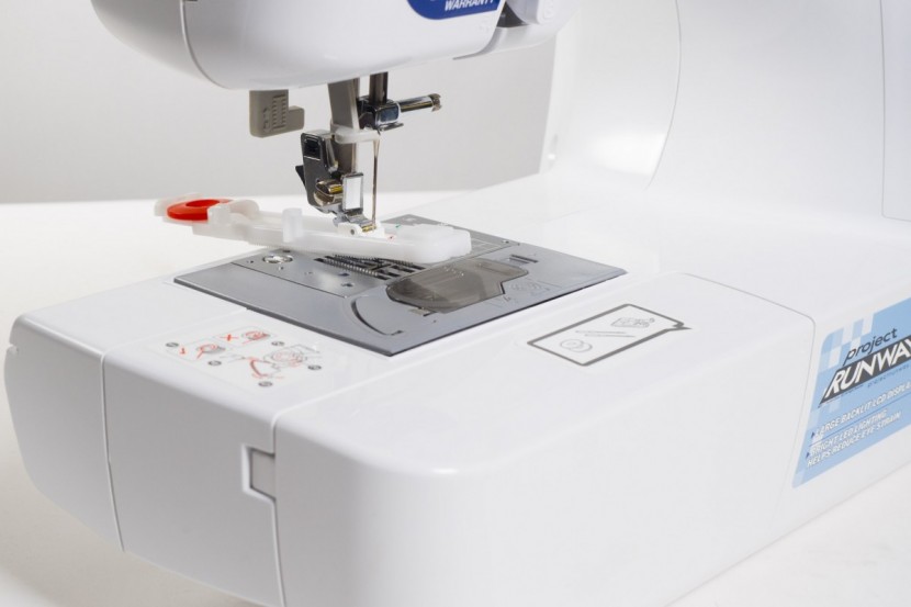 brother xr9500prw - the buttonhole presser foot on the brother xr9500prw machine.