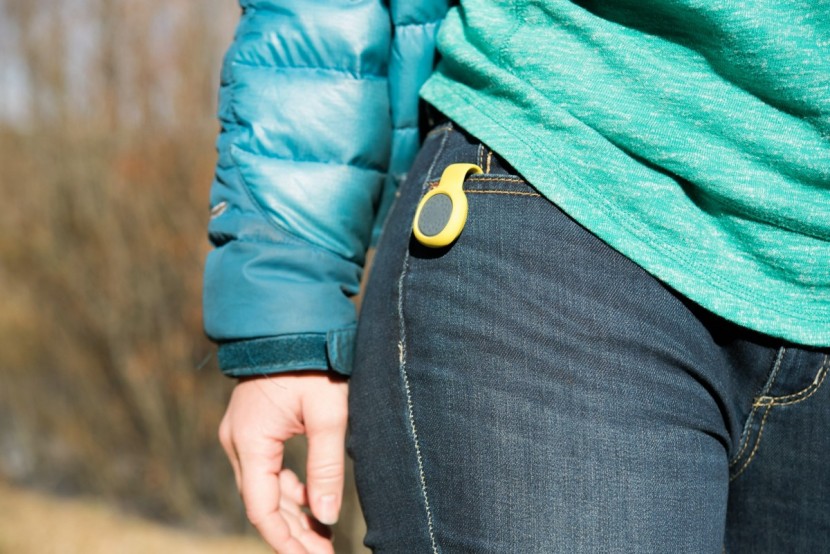 jawbone up move - the jawbone up move is so small and lightweight that it's easy to...