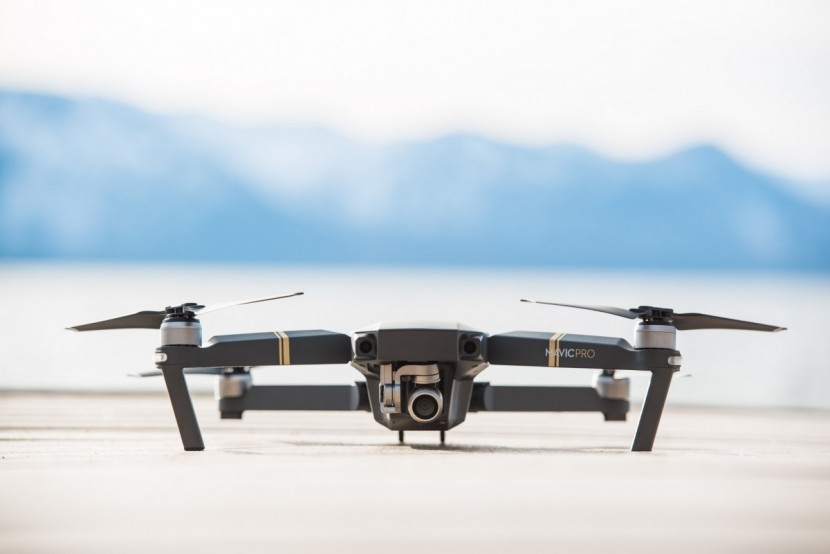 DJI MAVIC PRO 本体　ジンバルオプションなど DJI Mavic 4 Proレビュー。1億画素Hasselbladカメラと360°回転