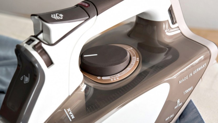 rowenta dw5080 focus - the focus' controls are intuitive.