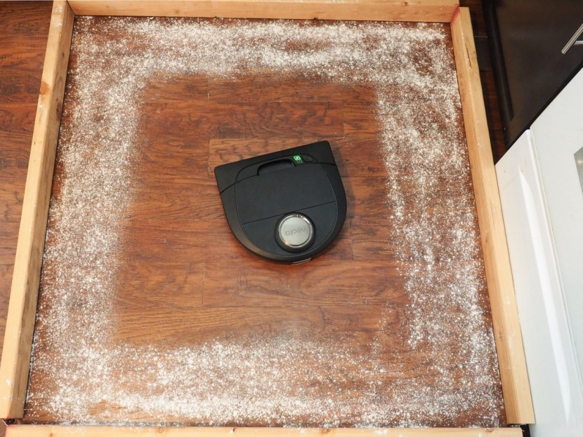 the d5 initialized and ready to clean the robot pen.