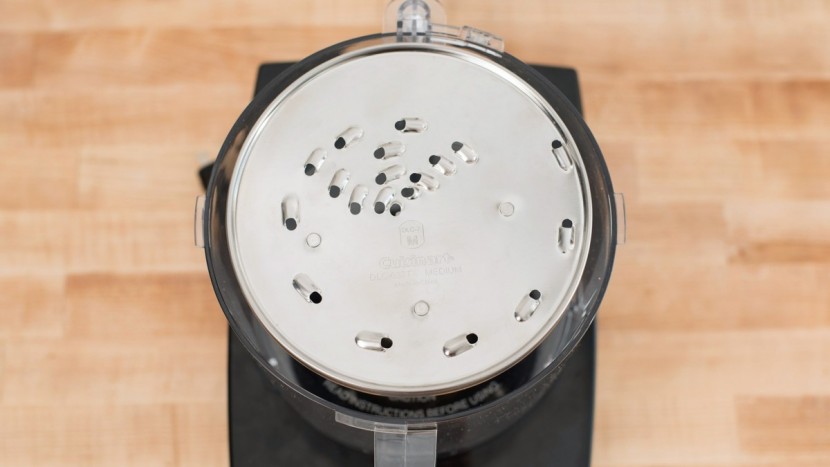 cuisinart custom 14 - the shredding blade installed on the custom.