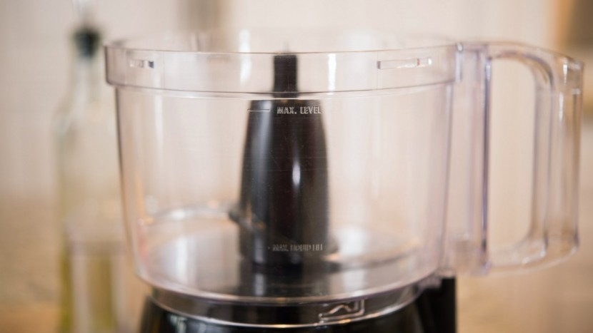 food processor - when filled to the maximum fill line with water, the hamilton beach...