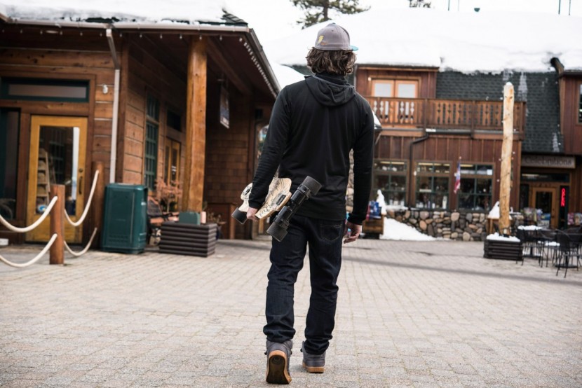 electric skateboard - the evolve was easy enough to carry, or long enough to be rolled...