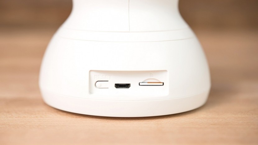 yi dome camera - the yi dome is one of the few models that has an sd card slot. this...