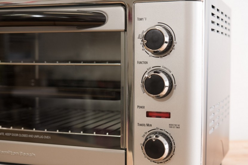 hamilton beach countertop oven - the hamilton beach countertop oven does not display the current...