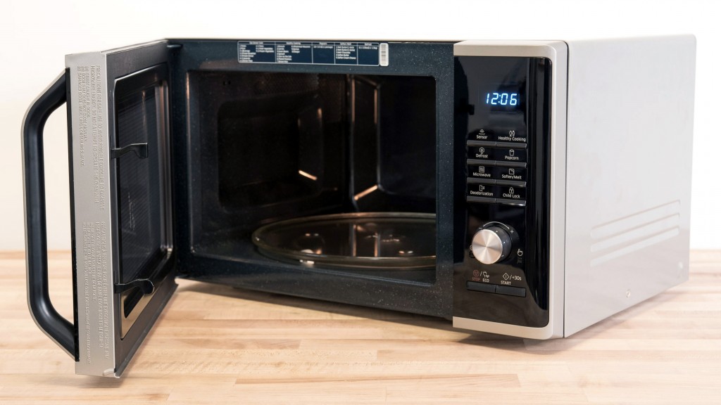 samsung ms11k3000as - this model was sturdy and wouldn't slide around when the door was...