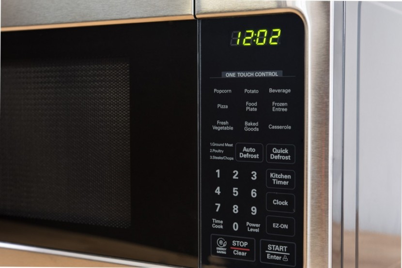 lg lcs1112st - the lg had a very typical keypad.