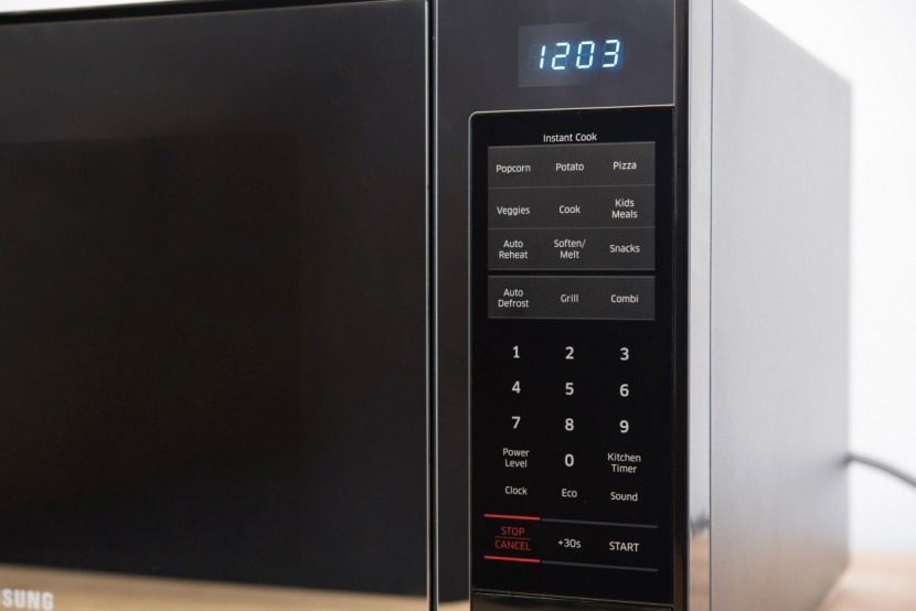 samsung mg14h3020cm - this model had one of the more traditional looking interfaces.