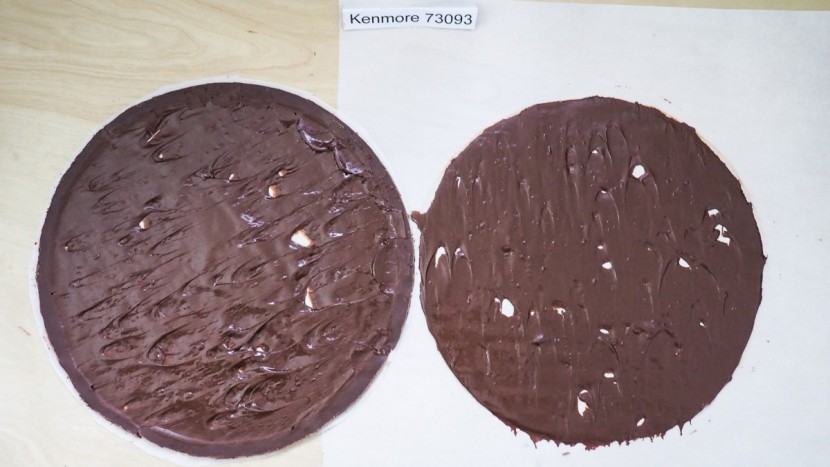 kenmore 73773 - you can see a thin outer ring of solid chocolate that didn't...