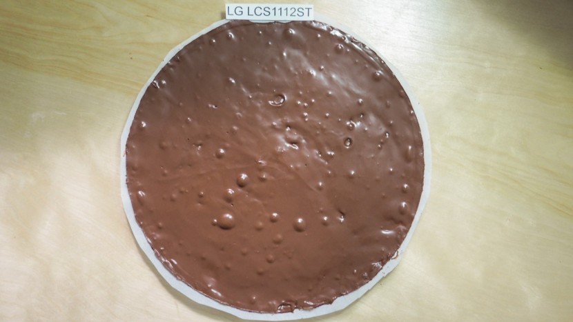 lg lcs1112st - the lg evenly melted the chocolate, leaving no solid areas or burnt...