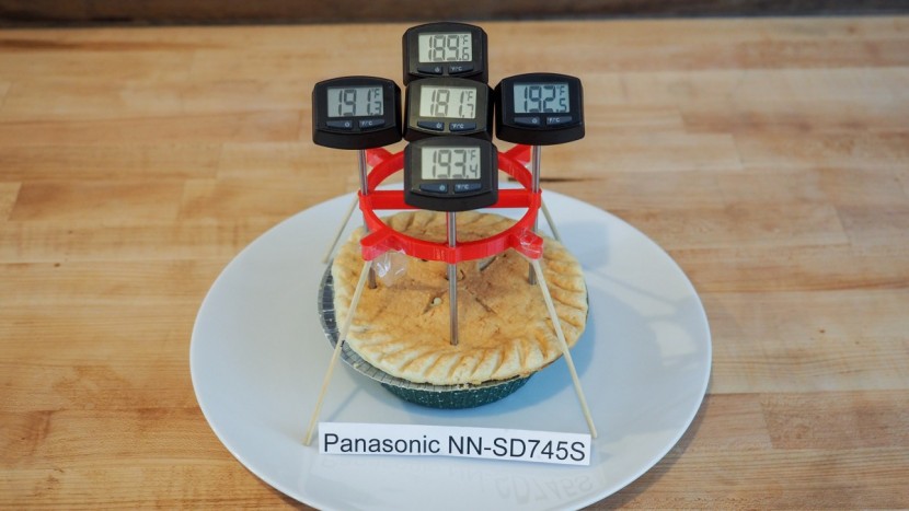 panasonic nn-sd745s - the nn-sd745s once again showed exceptionally uniform heating in our...