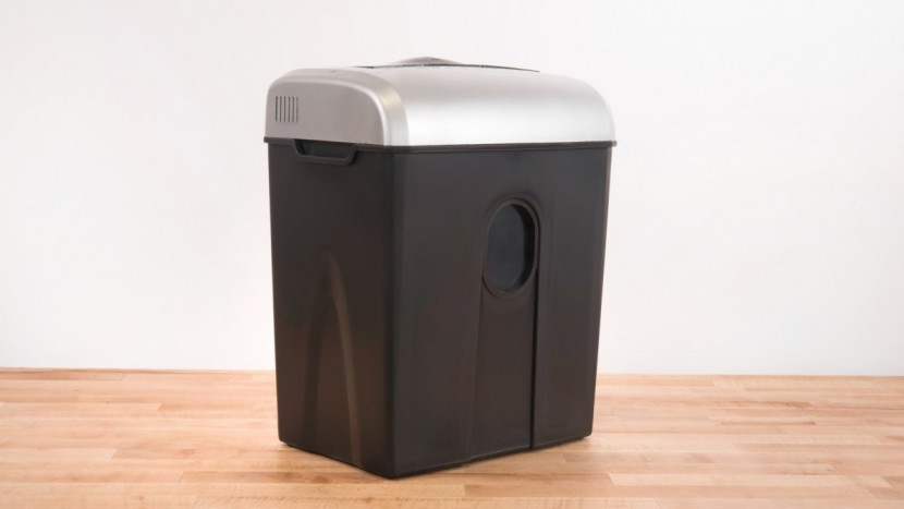 amazon basics 12-sheet cross-cut