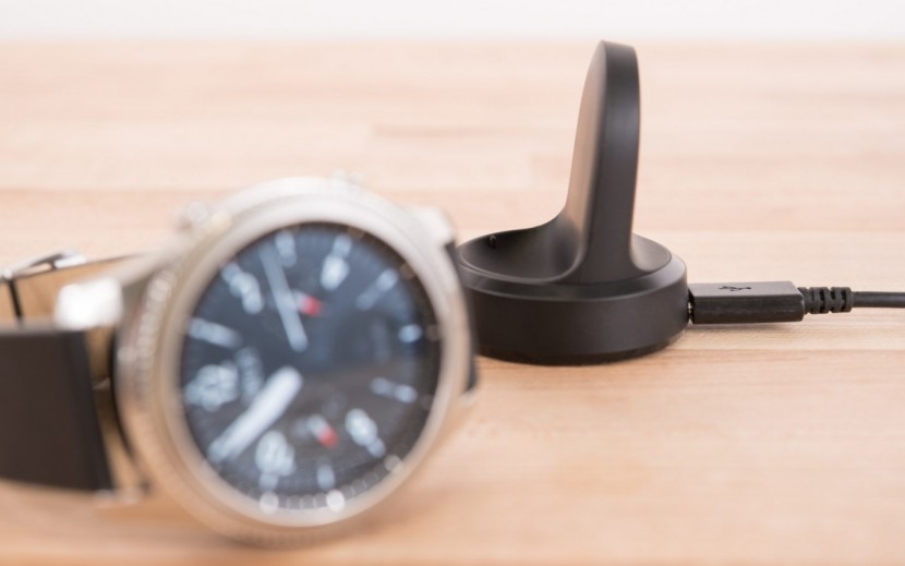 samsung gear s3 - the charging dock for the gear s3 was very reliable.