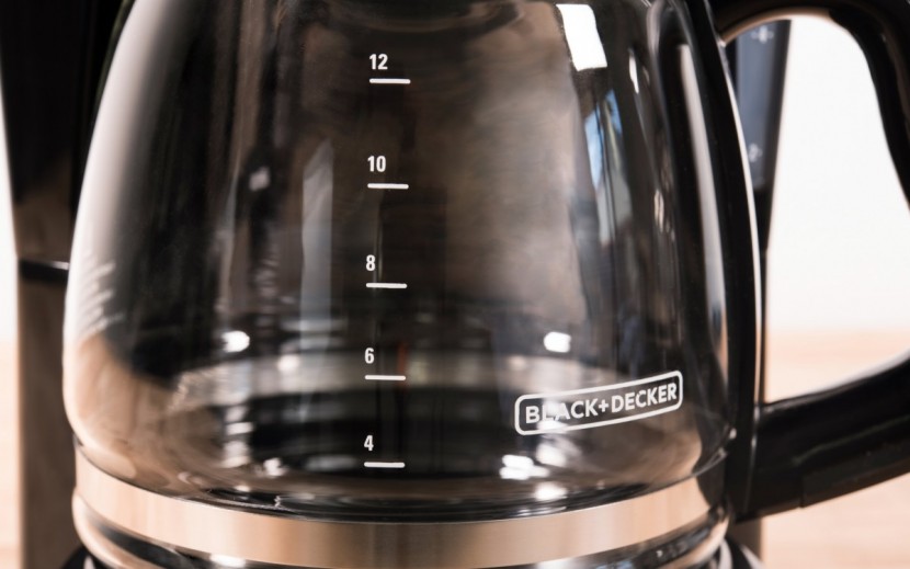 black+decker 12-cup programmable - this reliable, low-budget drip coffee brewer has automatic features...