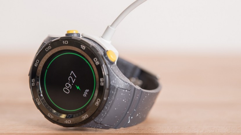 huawei watch 2 - the charging connection on the huawei watch 2 was very reliable.