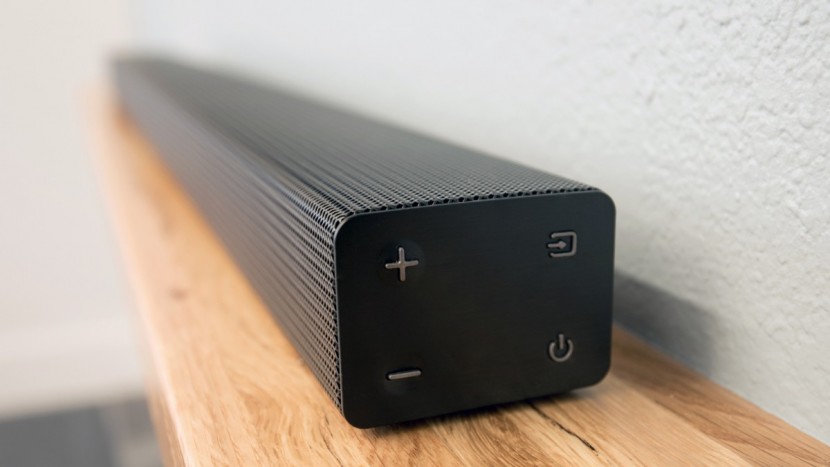 samsung hw-k450 2.1 channel - the simple controls on the end of the hw-k450 are a nice touch for...