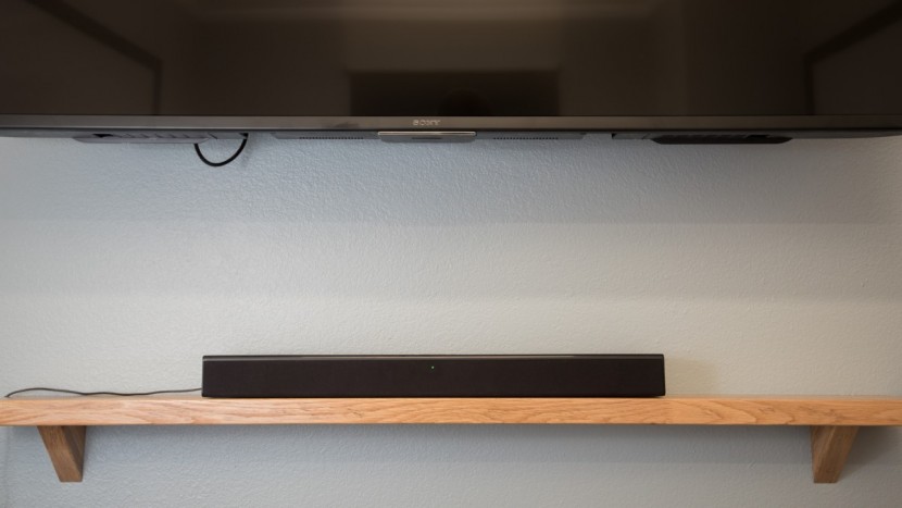 samsung hw-j250 - the hw-j250's design is classic and simple.