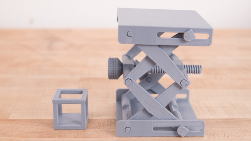 sindoh 3dwox dp201 - the hollow cube made by the sindoh was excellent, while the platform...