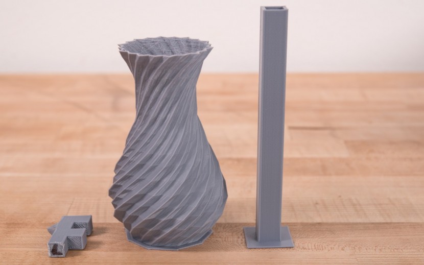 sindoh 3dwox dp201 - the tower didn&#039;t have any z-axis wobble, but the vase had tons of...