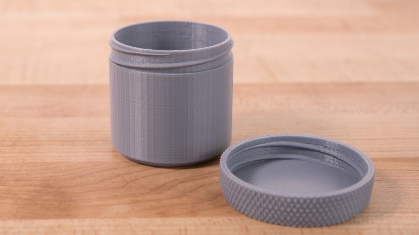 sindoh 3dwox dp201 - the lid threaded on the jar smoothly, but there was a noticeable...