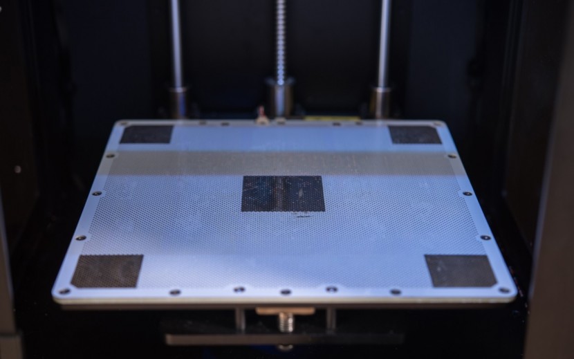 zortrax m200 - the perforated metal bed on the zortrax practically eliminated the...