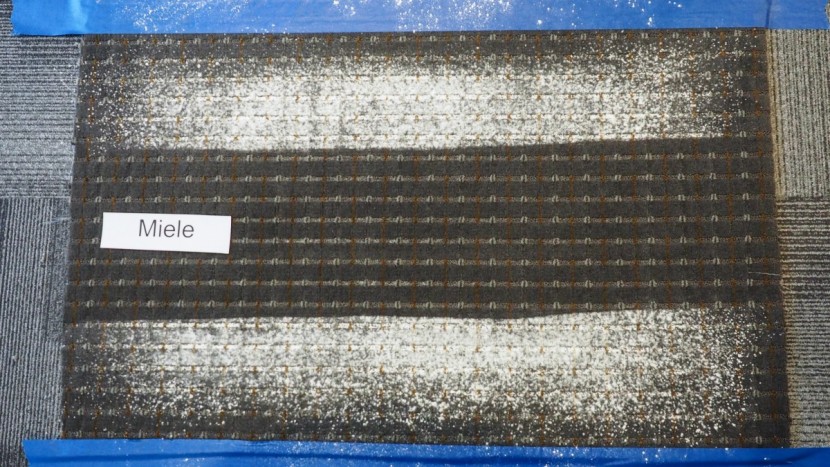 miele compact c1 turbo - the miele did quite well at collecting flour from flat carpet.