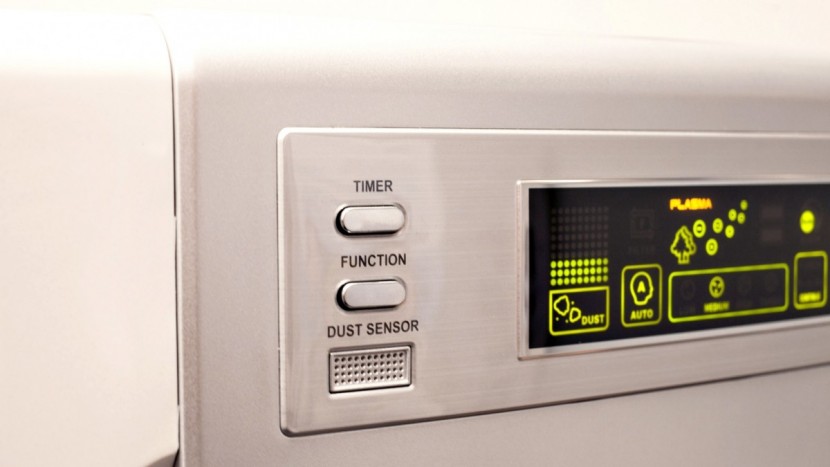 winix 9500 - the winix's control panel is less user friendly than most models' .