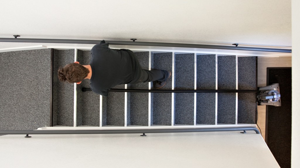 kenmore elite pet friendly - the kenmore wasn't the easiest to handle, being relatively heavy.