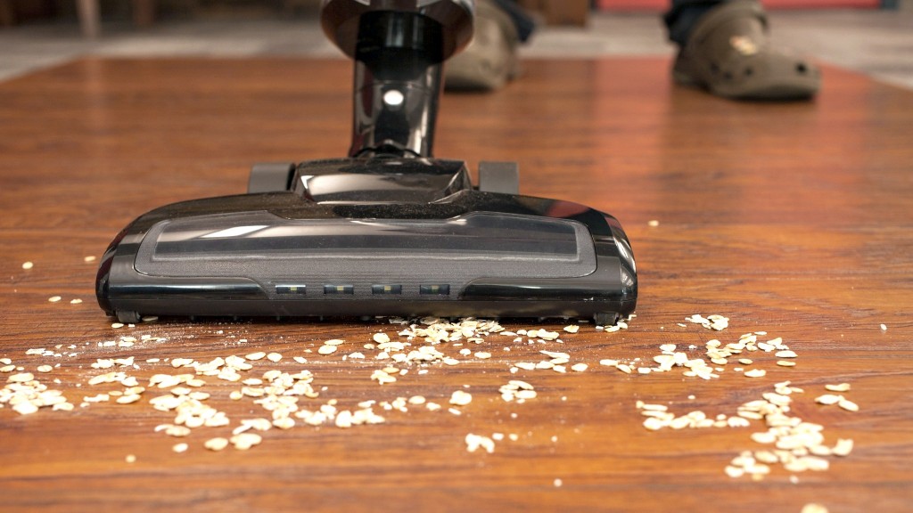 eufy homevac lightweight - the eufy only flung some of the oats to the side, collecting the...