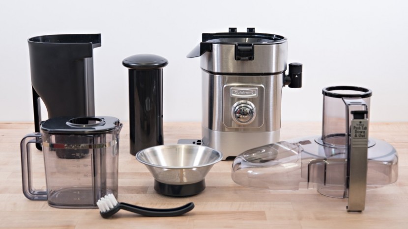 cuisinart juice extractor - the cuisinart had some difficult places to clean.