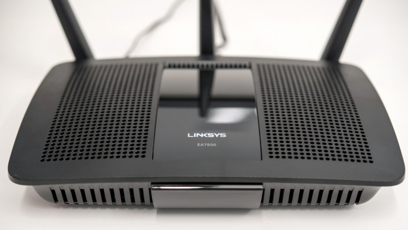 linksys ac1900 (max stream ea7500) - the linksys max stream has some impressive throughput results, but...