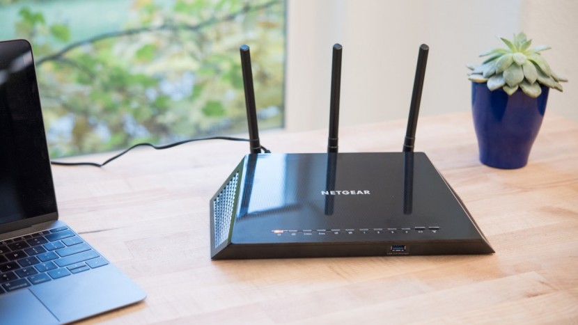 wifi router - the r6400 is a solid router with an excellent range.