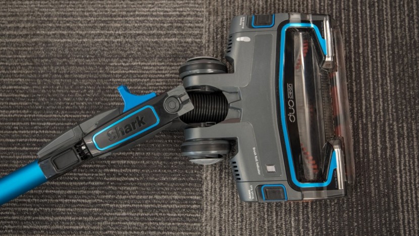 shark ionflex - the swivel steering makes the ionflex highly maneuverable.