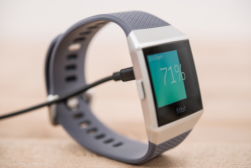 fitbit ionic - the ionic has great battery life.