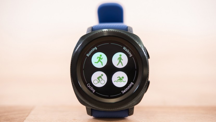 samsung gear sport - the gear sport has nice large icons.