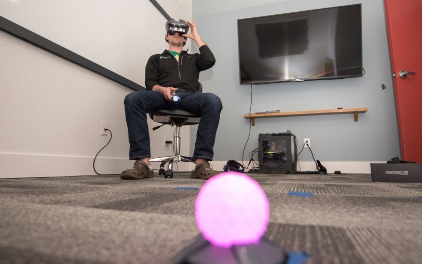 lenovo star wars: jedi challenges - you need to be facing the sensor ball to see the action.