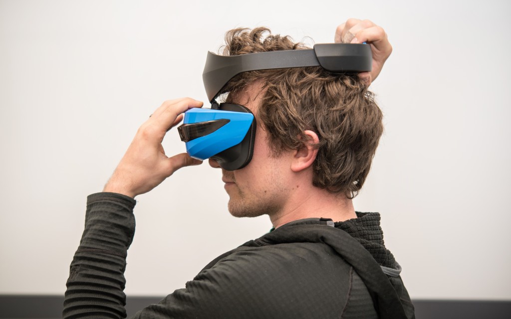 acer ah101-d8ey - the acer was the easiest and quickest to set up out of all the...