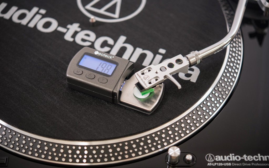 turntable - using a stylus force gauge to dial in each turntable&#039;s tracking force.