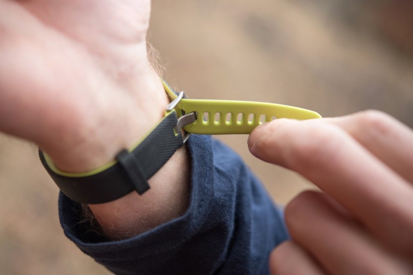 garmin vivosport - the watch style fastener makes it easy to put on.