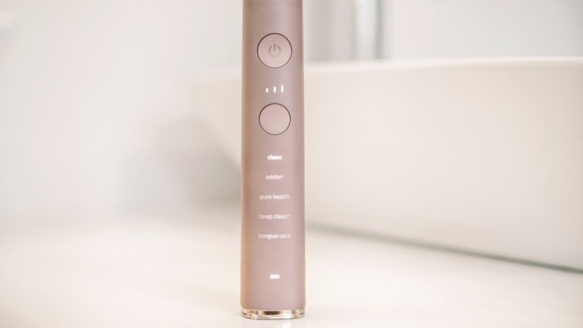 philips sonicare diamondclean smart 9500 - the diamondclean smart has one of the sleekest interfaces of the...