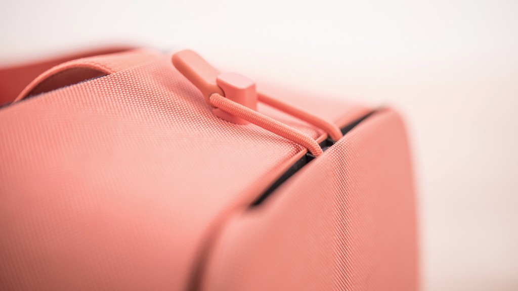 google daydream view - it is a snap to get your phone all set up in the daydream.