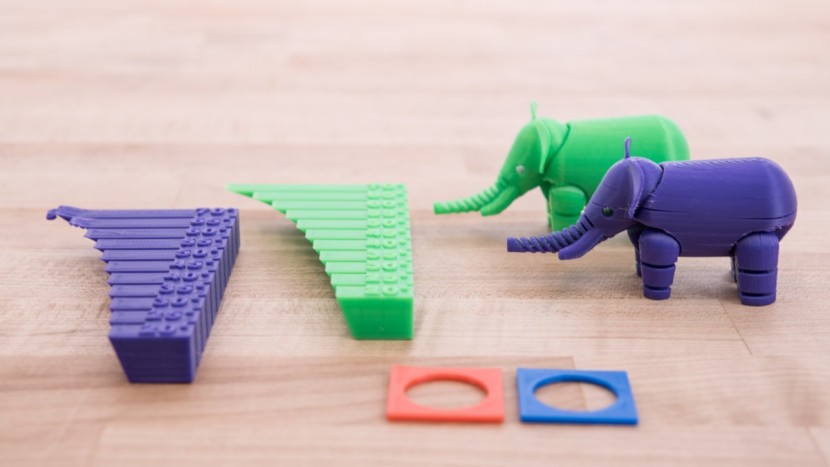 creality 3d cr-10s - the pla (green) overhang was perfect, the abs version struggled once...