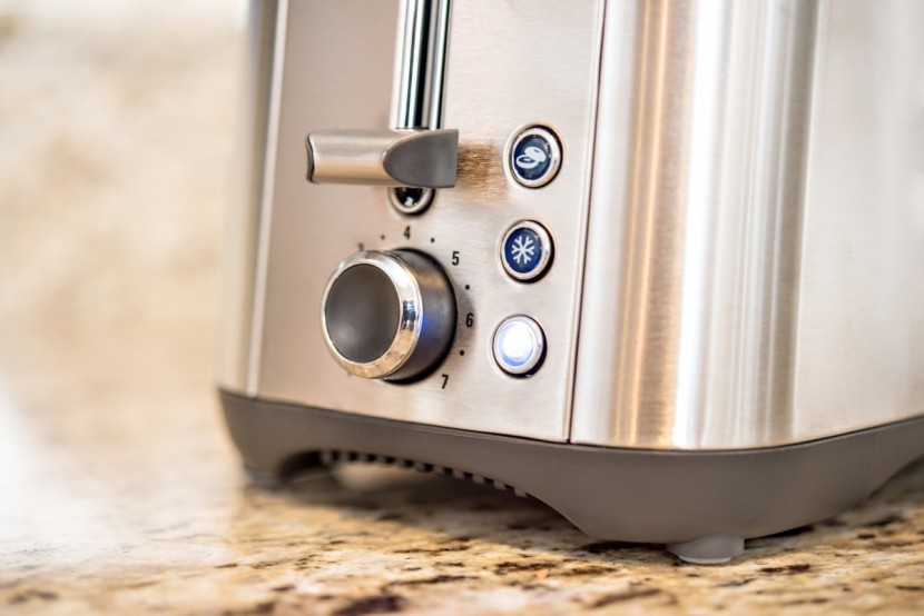 black+decker tr3500sd - the tr3500sd's intuitive, backlit controls.