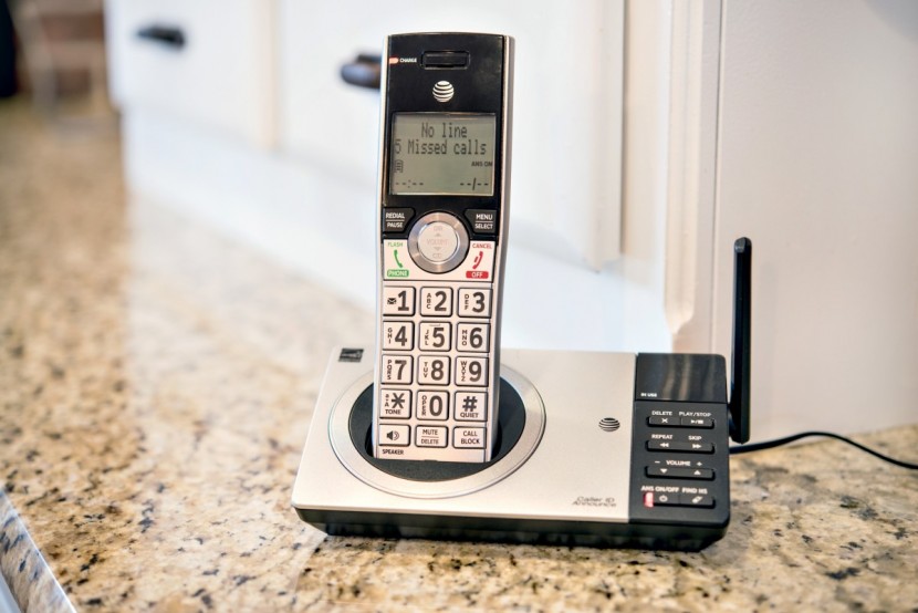 at&amp;t cl82207 - this phone stands out as incredibly easy and convenient phone for...