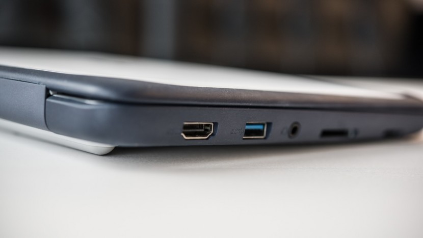 asus c202sa - the rubberized edges of the c202sa make it more resistant to drops.